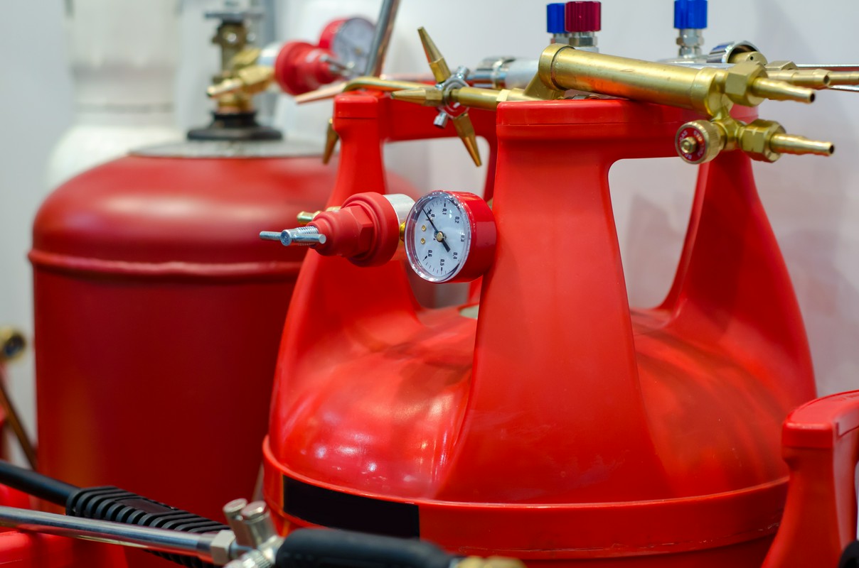 Stałe urządzenia gaśnicze gazowe jako skuteczna ochrona infrastruktury krytycznej